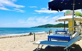 Junto Al Rio Bungalows & Suites